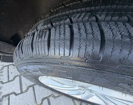 Білий Ленд Ровер Discovery Sport, об'ємом двигуна 2 л та пробігом 122 тис. км за 17500 $, фото 6 на Automoto.ua