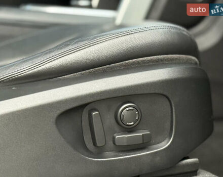 Белый Ленд Ровер Discovery Sport, объемом двигателя 2 л и пробегом 158 тыс. км за 17500 $, фото 49 на Automoto.ua