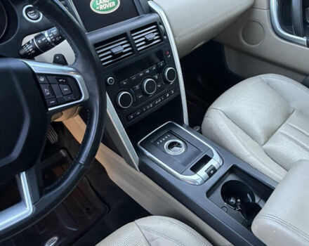 Білий Ленд Ровер Discovery Sport, об'ємом двигуна 2 л та пробігом 122 тис. км за 17500 $, фото 53 на Automoto.ua