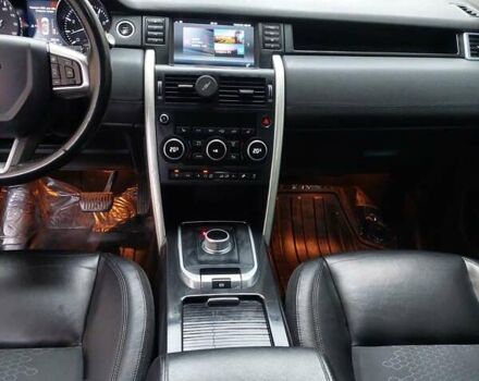 Ленд Ровер Discovery Sport 2016 в Киеве на Automoto.ua Белый Ленд Ровер Discovery Sport, объемом двигателя 2 л и пробегом 28 тыс. км за 16999 $, фото 16 на Automoto.ua