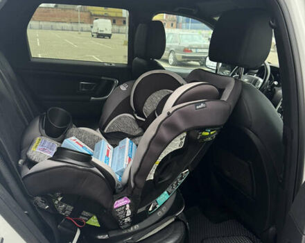 Белый Ленд Ровер Discovery Sport, объемом двигателя 2 л и пробегом 193 тыс. км за 18499 $, фото 20 на Automoto.ua