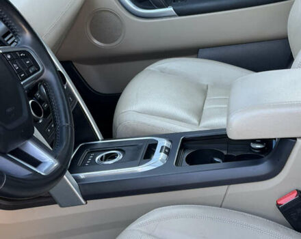 Білий Ленд Ровер Discovery Sport, об'ємом двигуна 2 л та пробігом 122 тис. км за 17500 $, фото 45 на Automoto.ua