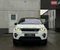 Белый Ленд Ровер Discovery Sport, объемом двигателя 2 л и пробегом 141 тыс. км за 19999 $, фото 2 на Automoto.ua