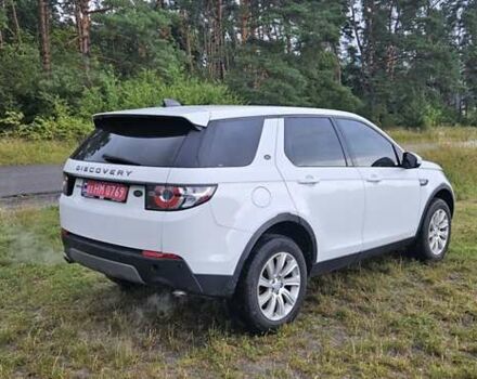 Білий Ленд Ровер Discovery Sport, об'ємом двигуна 2 л та пробігом 187 тис. км за 15700 $, фото 6 на Automoto.ua