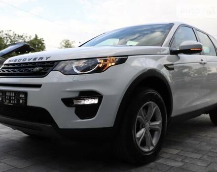 Білий Ленд Ровер Discovery Sport, об'ємом двигуна 2.2 л та пробігом 93 тис. км за 21800 $, фото 8 на Automoto.ua