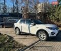 Белый Ленд Ровер Discovery Sport, объемом двигателя 2 л и пробегом 104 тыс. км за 17800 $, фото 3 на Automoto.ua
