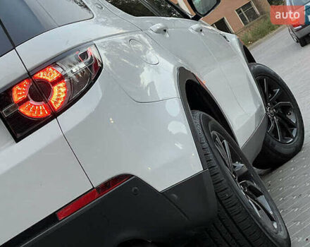 Белый Ленд Ровер Discovery Sport, объемом двигателя 2 л и пробегом 129 тыс. км за 16700 $, фото 16 на Automoto.ua