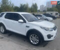 Белый Ленд Ровер Discovery Sport, объемом двигателя 2 л и пробегом 157 тыс. км за 19000 $, фото 5 на Automoto.ua