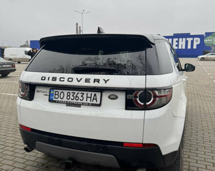 Белый Ленд Ровер Discovery Sport, объемом двигателя 2 л и пробегом 193 тыс. км за 18499 $, фото 7 на Automoto.ua