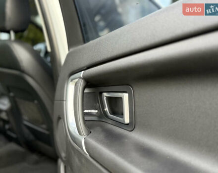 Белый Ленд Ровер Discovery Sport, объемом двигателя 2 л и пробегом 158 тыс. км за 17500 $, фото 52 на Automoto.ua