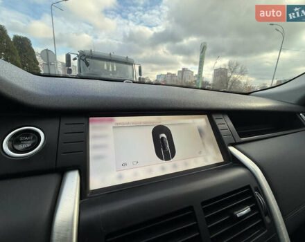 Белый Ленд Ровер Discovery Sport, объемом двигателя 2 л и пробегом 158 тыс. км за 17500 $, фото 73 на Automoto.ua