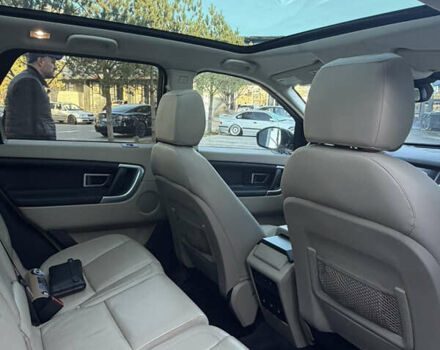 Білий Ленд Ровер Discovery Sport, об'ємом двигуна 2 л та пробігом 122 тис. км за 17500 $, фото 31 на Automoto.ua