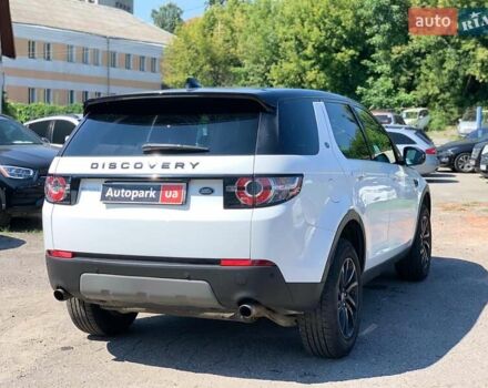 Білий Ленд Ровер Discovery Sport, об'ємом двигуна 2 л та пробігом 145 тис. км за 16990 $, фото 4 на Automoto.ua