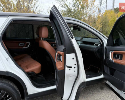 Ленд Ровер Discovery Sport 2016 в Одессе на Automoto.ua Белый Ленд Ровер Discovery Sport, объемом двигателя 2 л и пробегом 103 тыс. км за 24800 $, фото 19 на Automoto.ua