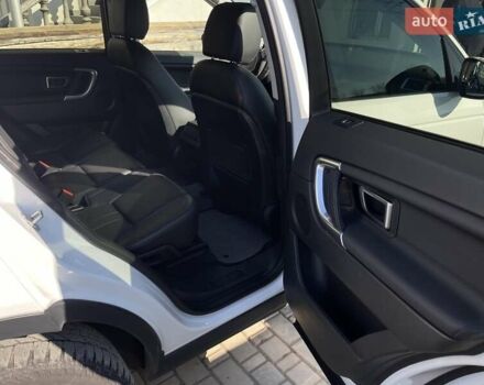 Ленд Ровер Discovery Sport 2016 у Івано-Франківську на Automoto.ua Білий Ленд Ровер Discovery Sport, об'ємом двигуна 2 л та пробігом 181 тис. км за 27528 $, фото 13 на Automoto.ua