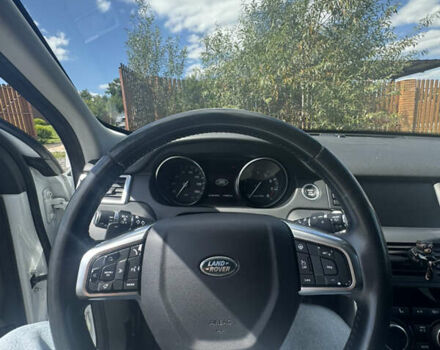 Білий Ленд Ровер Discovery Sport, об'ємом двигуна 2 л та пробігом 216 тис. км за 20000 $, фото 14 на Automoto.ua