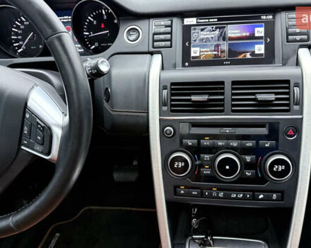 Ленд Ровер Discovery Sport 2016 в Одессе на Automoto.ua Белый Ленд Ровер Discovery Sport, объемом двигателя 2 л и пробегом 103 тыс. км за 24800 $, фото 18 на Automoto.ua