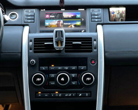 Белый Ленд Ровер Discovery Sport, объемом двигателя 2 л и пробегом 210 тыс. км за 17000 $, фото 11 на Automoto.ua