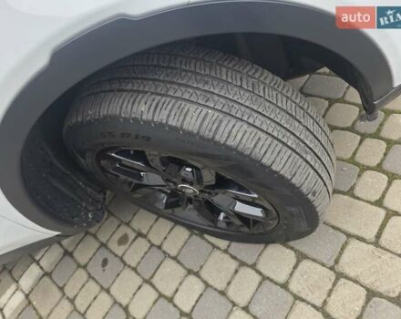 Білий Ленд Ровер Discovery Sport, об'ємом двигуна 2.2 л та пробігом 165 тис. км за 21950 $, фото 51 на Automoto.ua