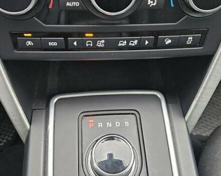 Білий Ленд Ровер Discovery Sport, об'ємом двигуна 2 л та пробігом 187 тис. км за 15700 $, фото 20 на Automoto.ua