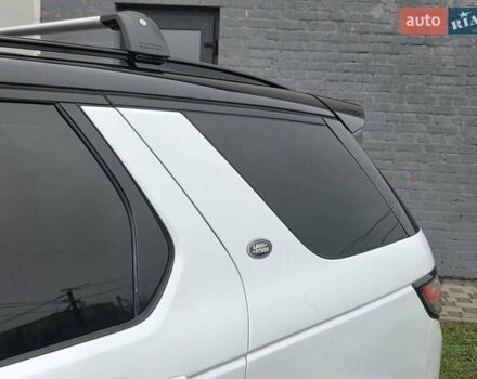 Білий Ленд Ровер Discovery Sport, об'ємом двигуна 2.2 л та пробігом 165 тис. км за 21950 $, фото 14 на Automoto.ua