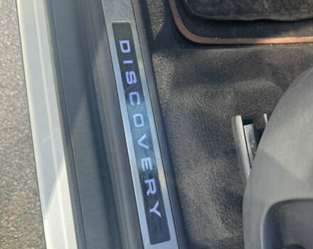 Білий Ленд Ровер Discovery Sport, об'ємом двигуна 2 л та пробігом 173 тис. км за 17500 $, фото 17 на Automoto.ua