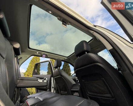 Белый Ленд Ровер Discovery Sport, объемом двигателя 2 л и пробегом 158 тыс. км за 17500 $, фото 41 на Automoto.ua