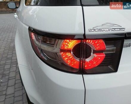 Ленд Ровер Discovery Sport 2016 в Киеве на Automoto.ua Белый Ленд Ровер Discovery Sport, объемом двигателя 2 л и пробегом 28 тыс. км за 16999 $, фото 10 на Automoto.ua
