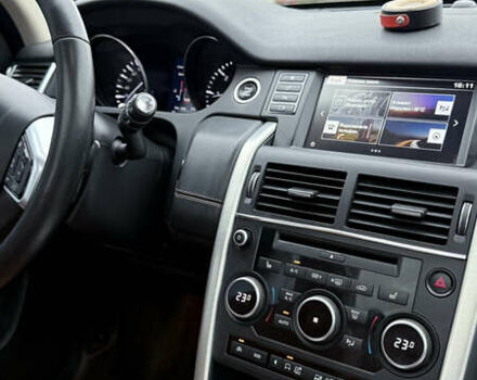 Ленд Ровер Discovery Sport 2016 в Одессе на Automoto.ua Белый Ленд Ровер Discovery Sport, объемом двигателя 2 л и пробегом 103 тыс. км за 24800 $, фото 25 на Automoto.ua