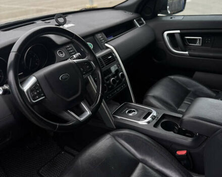 Белый Ленд Ровер Discovery Sport, объемом двигателя 2 л и пробегом 193 тыс. км за 18499 $, фото 12 на Automoto.ua