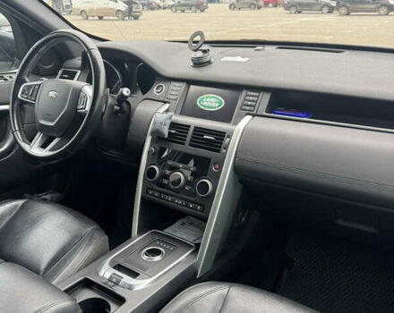 Белый Ленд Ровер Discovery Sport, объемом двигателя 2 л и пробегом 193 тыс. км за 18499 $, фото 10 на Automoto.ua