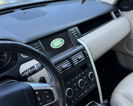 Білий Ленд Ровер Discovery Sport, об'ємом двигуна 2 л та пробігом 122 тис. км за 17500 $, фото 47 на Automoto.ua