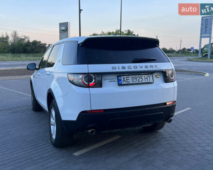 Белый Ленд Ровер Discovery Sport, объемом двигателя 2.18 л и пробегом 193 тыс. км за 15900 $, фото 7 на Automoto.ua