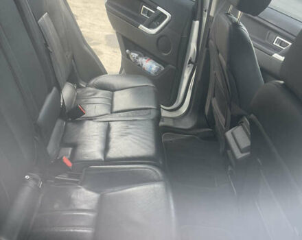 Белый Ленд Ровер Discovery Sport, объемом двигателя 2 л и пробегом 157 тыс. км за 19000 $, фото 8 на Automoto.ua