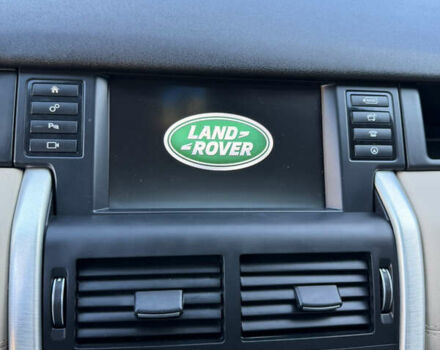 Білий Ленд Ровер Discovery Sport, об'ємом двигуна 2 л та пробігом 122 тис. км за 17500 $, фото 65 на Automoto.ua