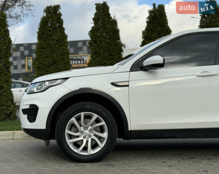 Белый Ленд Ровер Discovery Sport, объемом двигателя 2 л и пробегом 158 тыс. км за 17500 $, фото 5 на Automoto.ua