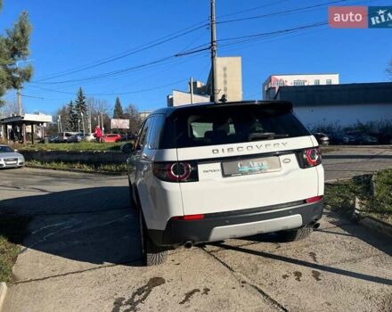Белый Ленд Ровер Discovery Sport, объемом двигателя 2 л и пробегом 104 тыс. км за 17800 $, фото 6 на Automoto.ua