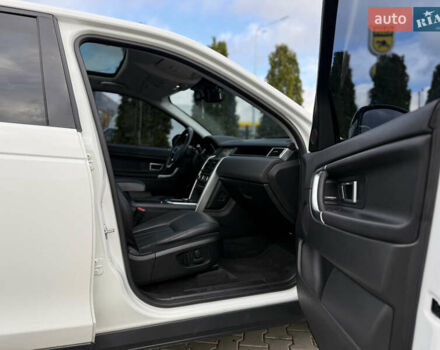 Белый Ленд Ровер Discovery Sport, объемом двигателя 2 л и пробегом 158 тыс. км за 17500 $, фото 45 на Automoto.ua