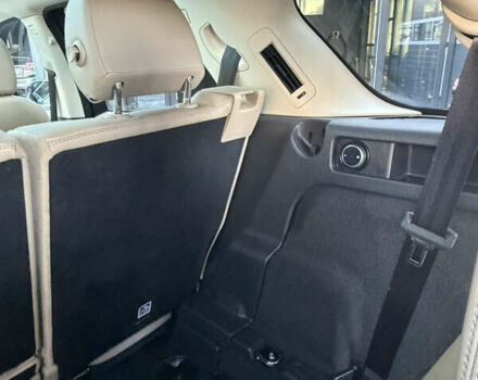 Білий Ленд Ровер Discovery Sport, об'ємом двигуна 2 л та пробігом 122 тис. км за 17500 $, фото 25 на Automoto.ua