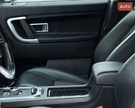 Белый Ленд Ровер Discovery Sport, объемом двигателя 2 л и пробегом 129 тыс. км за 16700 $, фото 34 на Automoto.ua