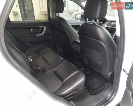 Ленд Ровер Discovery Sport 2016 в Киеве на Automoto.ua Белый Ленд Ровер Discovery Sport, объемом двигателя 2 л и пробегом 28 тыс. км за 16999 $, фото 24 на Automoto.ua