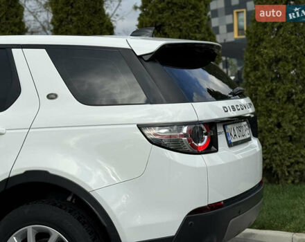 Белый Ленд Ровер Discovery Sport, объемом двигателя 2 л и пробегом 158 тыс. км за 17500 $, фото 12 на Automoto.ua
