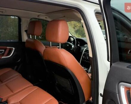 Ленд Ровер Discovery Sport 2016 в Одессе на Automoto.ua Белый Ленд Ровер Discovery Sport, объемом двигателя 2 л и пробегом 103 тыс. км за 24800 $, фото 3 на Automoto.ua
