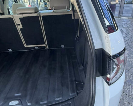 Білий Ленд Ровер Discovery Sport, об'ємом двигуна 2 л та пробігом 122 тис. км за 17500 $, фото 23 на Automoto.ua