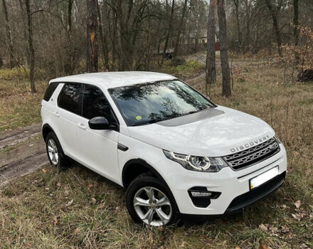 Белый Ленд Ровер Discovery Sport, объемом двигателя 2.2 л и пробегом 188 тыс. км за 23990 $, фото 6 на Automoto.ua