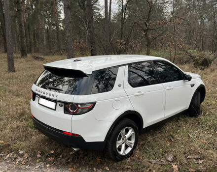 Белый Ленд Ровер Discovery Sport, объемом двигателя 2.2 л и пробегом 188 тыс. км за 23990 $, фото 7 на Automoto.ua