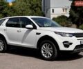 Білий Ленд Ровер Discovery Sport, об'ємом двигуна 2 л та пробігом 18 тис. км за 28000 $, фото 6 на Automoto.ua