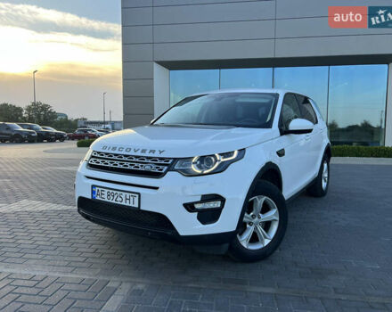 Белый Ленд Ровер Discovery Sport, объемом двигателя 2.18 л и пробегом 193 тыс. км за 15900 $, фото 1 на Automoto.ua