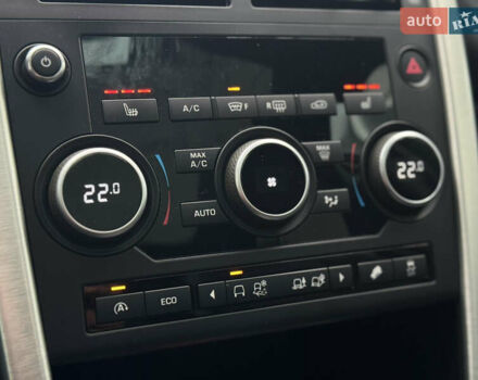 Белый Ленд Ровер Discovery Sport, объемом двигателя 2 л и пробегом 141 тыс. км за 19999 $, фото 41 на Automoto.ua