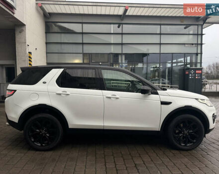 Белый Ленд Ровер Discovery Sport, объемом двигателя 2 л и пробегом 141 тыс. км за 19999 $, фото 3 на Automoto.ua
